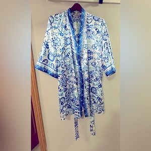 Morgan Taylor bohemian style floral Paisely robe size Xsmall